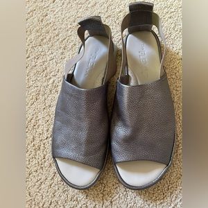 The FLEXX Shore Line Sandal in Canna Di Fucile Leather, EUR 39/ US 8